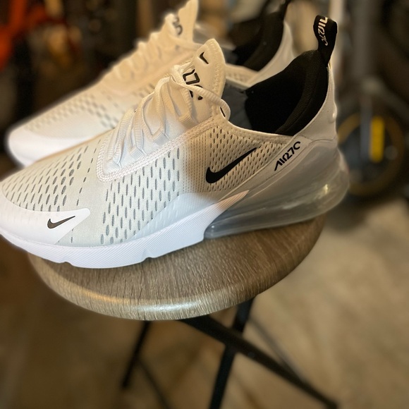 Nike Air max 270 white size 10 never worn - Picture 3 of 4
